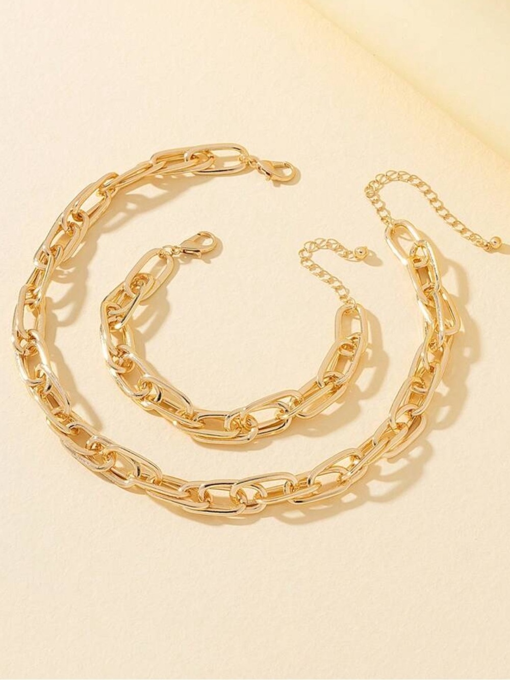 Elegant Gold Chunky Link Necklace and Bracelet Set - Picture 3 of 4